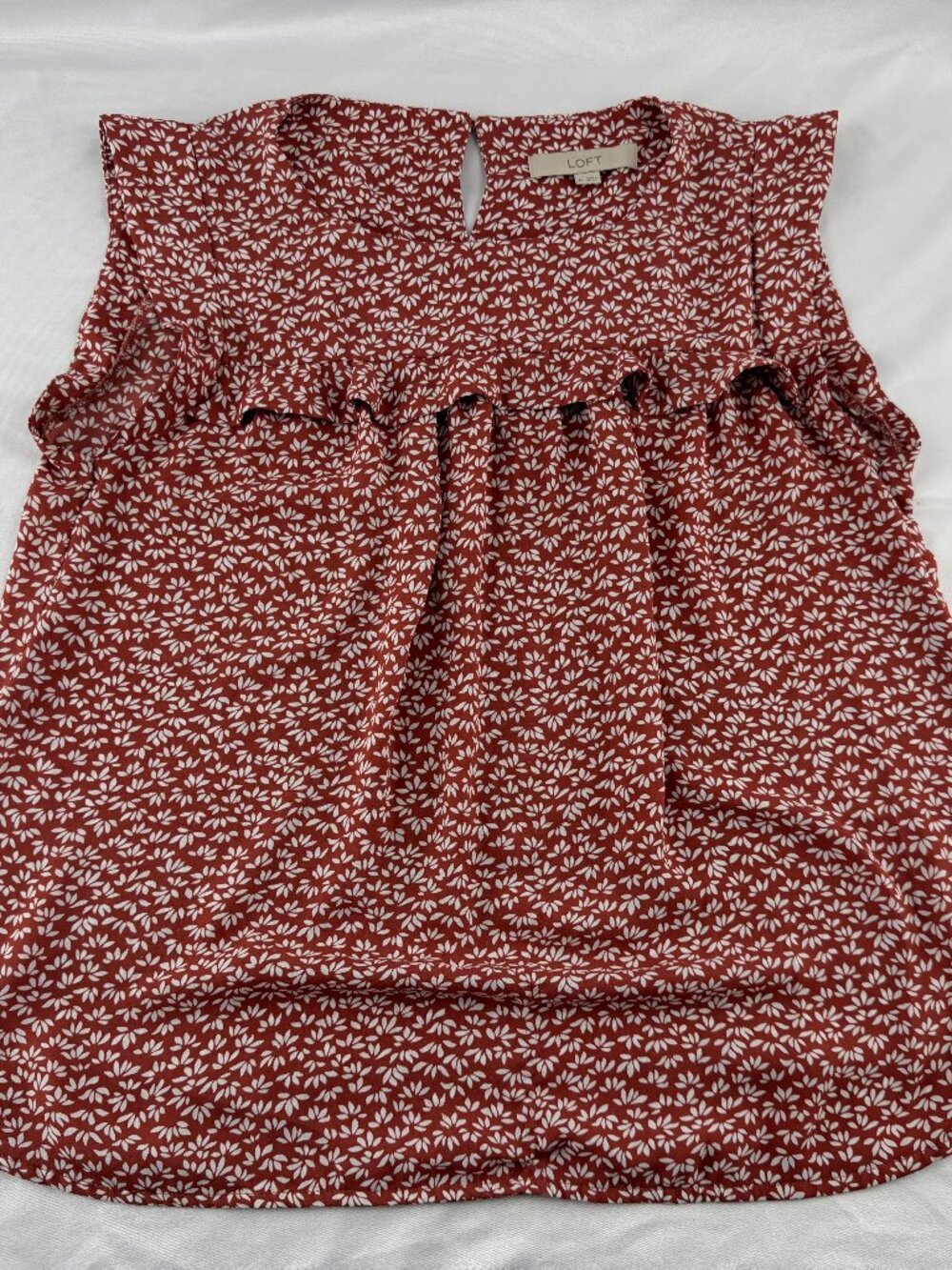 LOFT Red White Floral Print Ruffle Flutter Sleeve Blouse Top Shirt Medium M